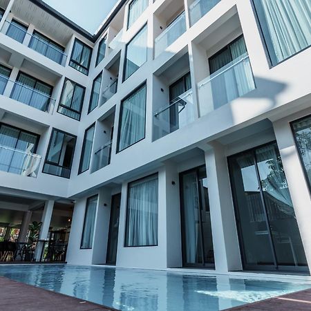 Por Arak Hotel Chiang Mai Exterior foto